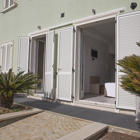 Rooms A Due Passi Dal Mare Porto Recanati Exterior photo