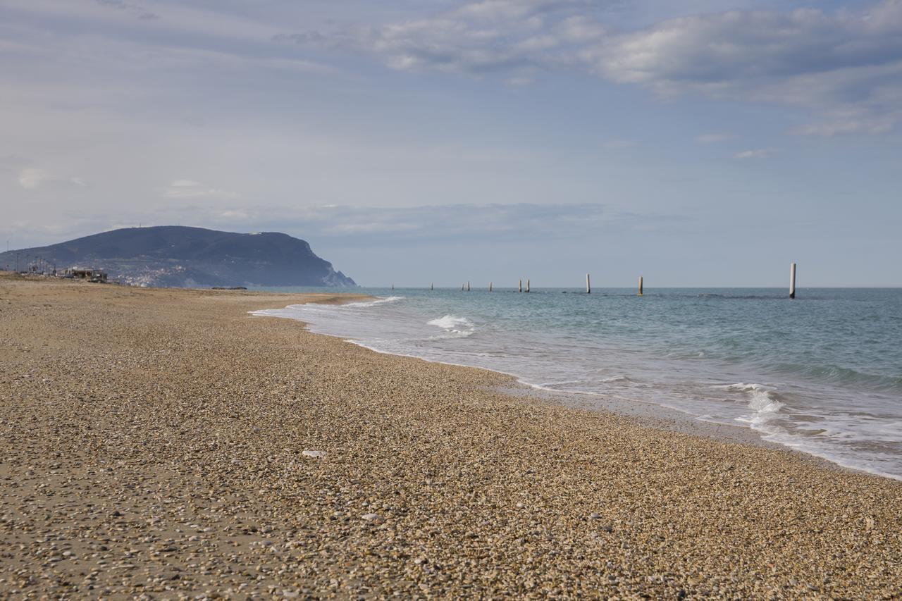 Rooms A Due Passi Dal Mare Porto Recanati Exterior photo