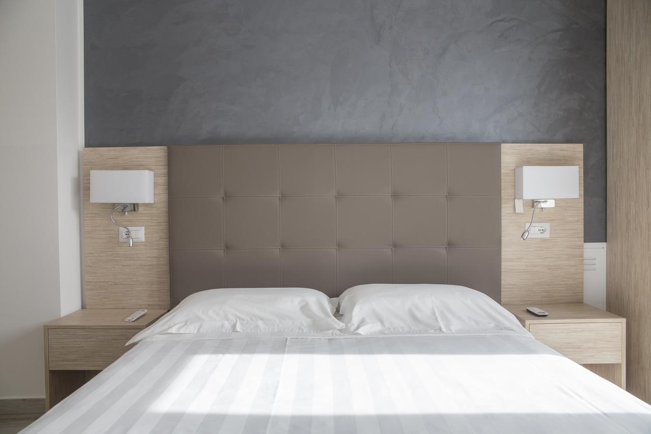 Rooms A Due Passi Dal Mare Porto Recanati Exterior photo