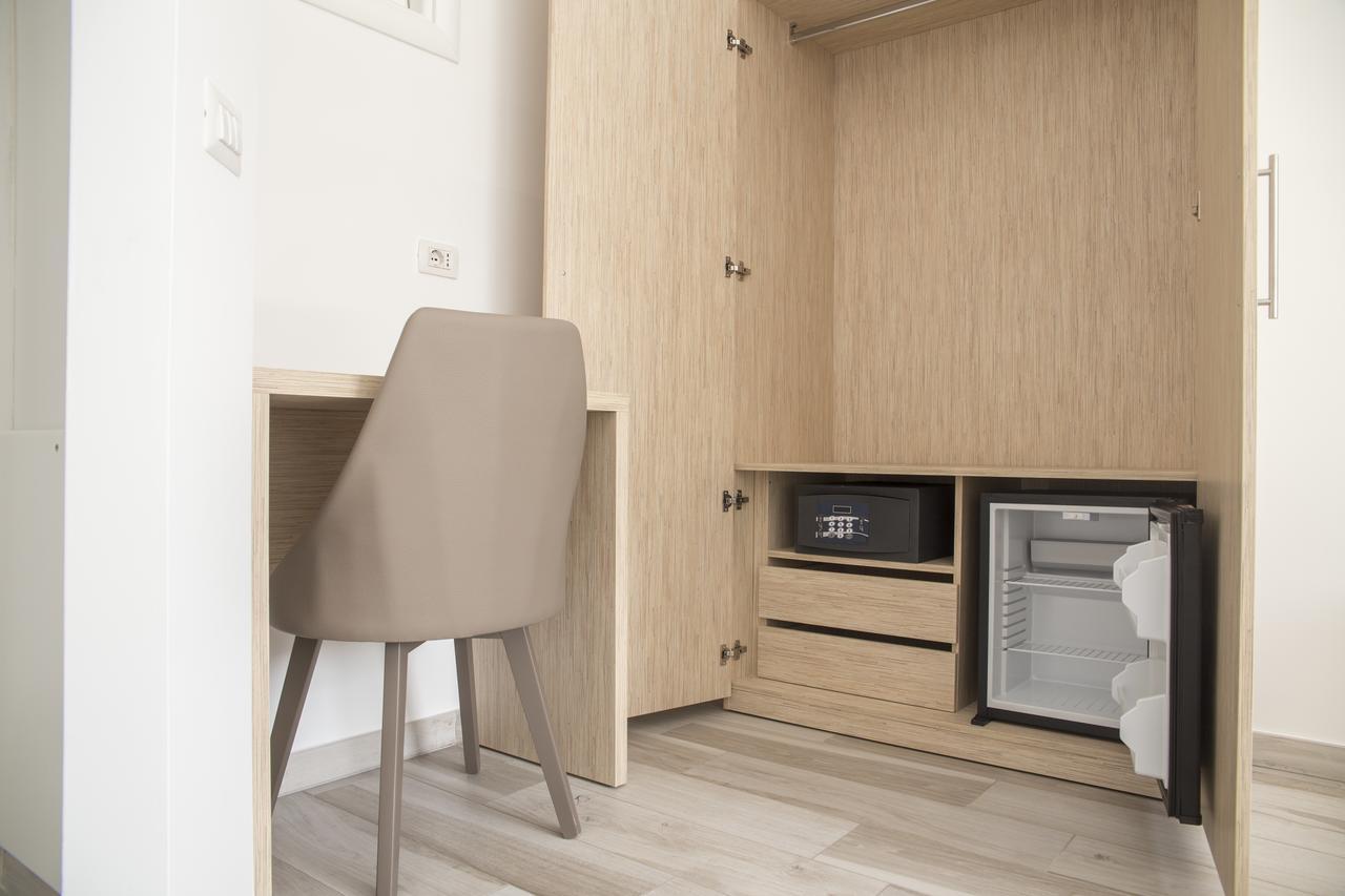Rooms A Due Passi Dal Mare Porto Recanati Exterior photo